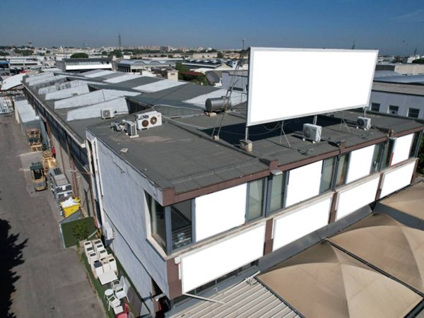 locale commerciale in vendita a Bari in zona San Paolo
