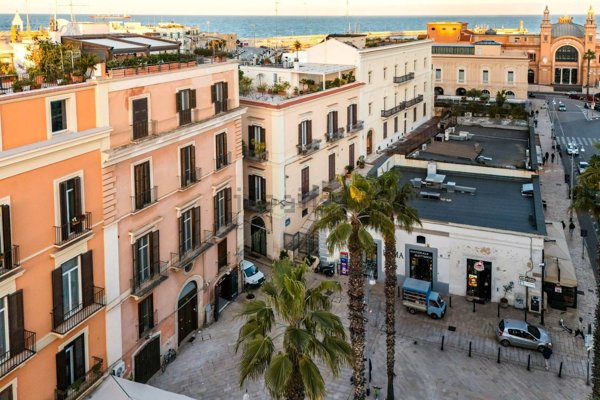 intera palazzina in vendita a Bari in zona Città Vecchia
