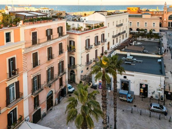 casa indipendente in vendita a Bari in zona Città Vecchia