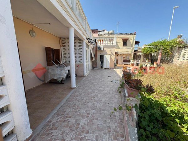 casa indipendente in vendita a Bari in zona San Girolamo