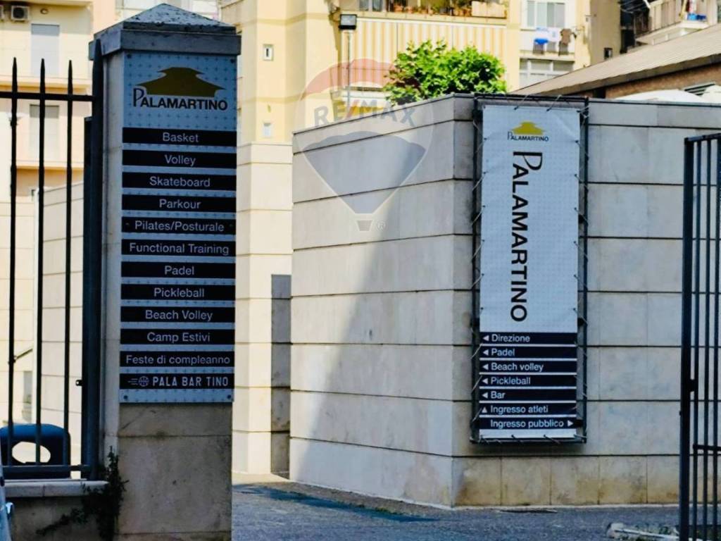 negozio in vendita a Bari in zona Libertà