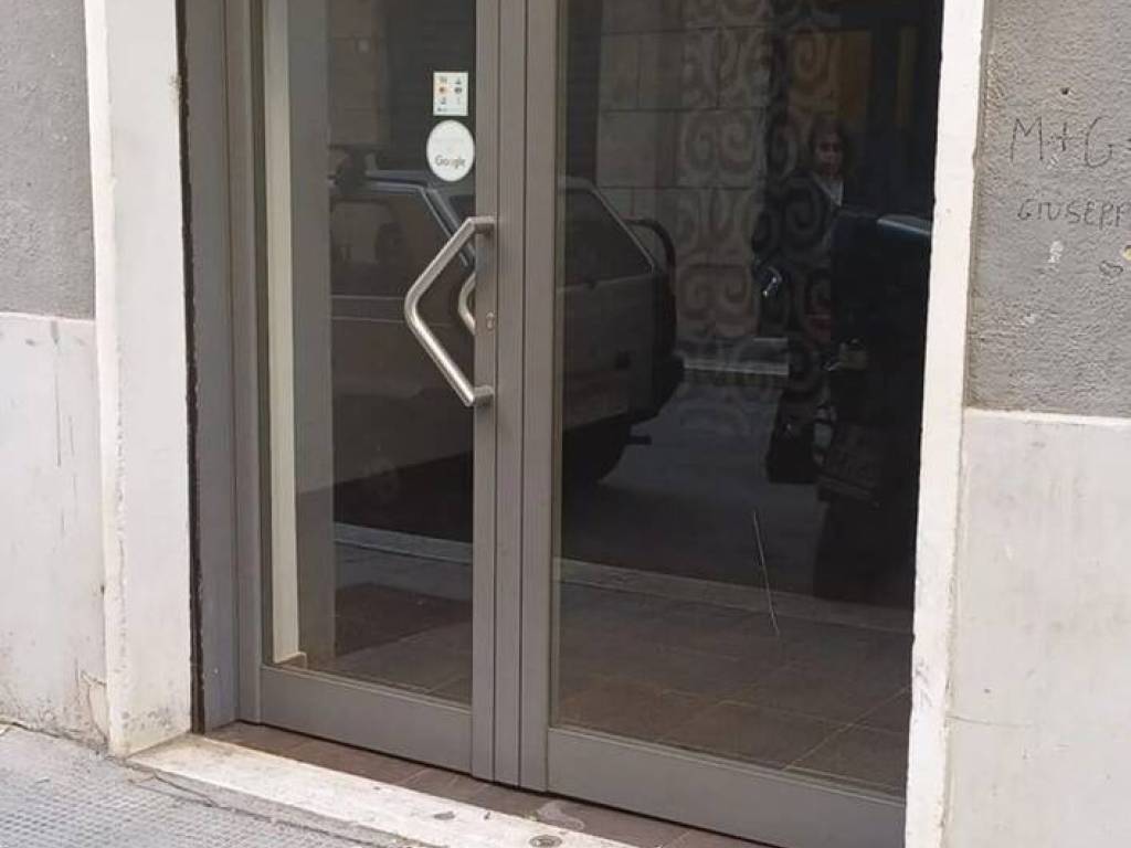 negozio in vendita a Bari in zona San Pasquale