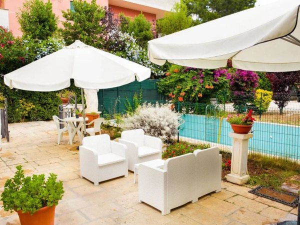 casa indipendente in vendita a Bari in zona Poggiofranco