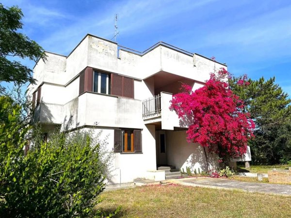 casa indipendente in vendita a Bari in zona Carbonara