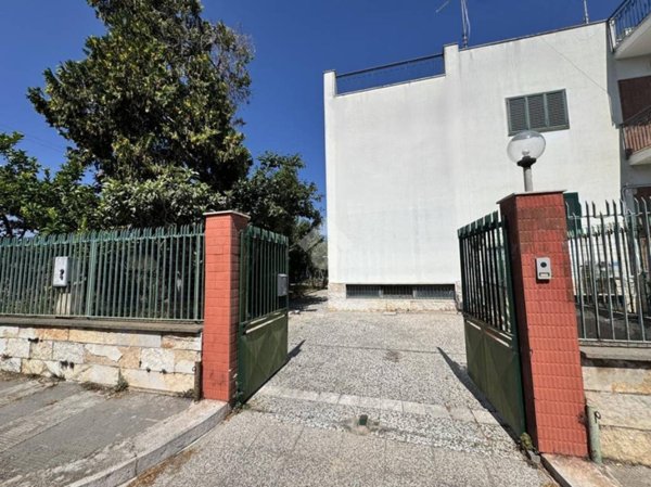 casa indipendente in vendita a Bari in zona Palese/Macchie