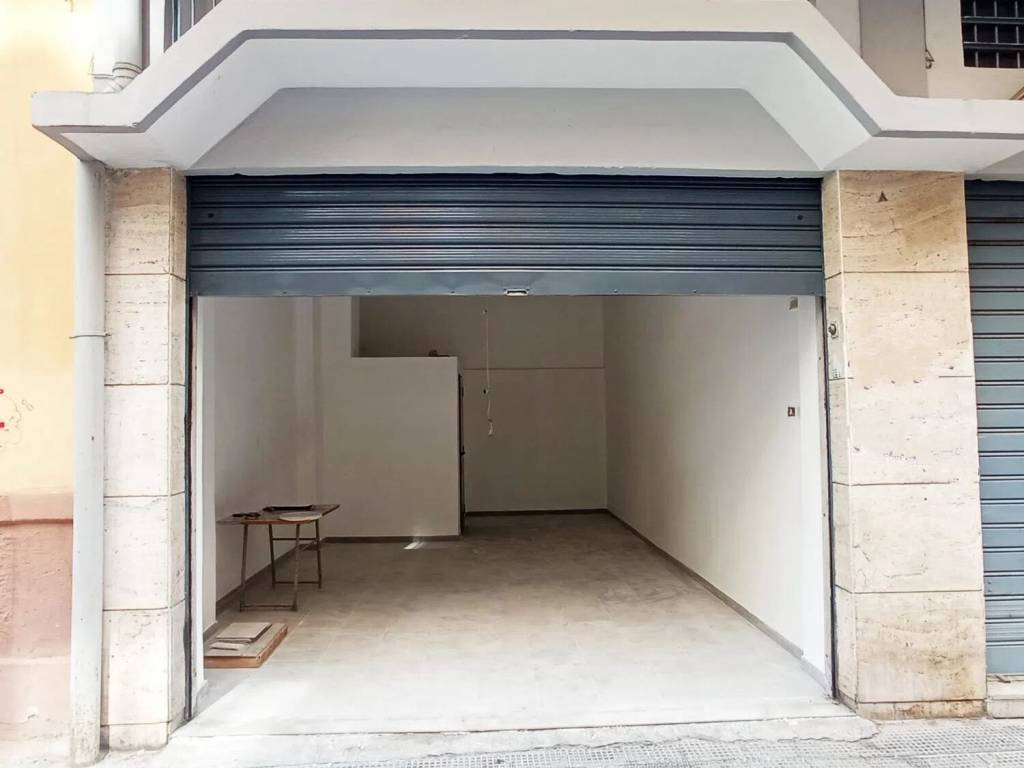 negozio in vendita a Bari in zona San Pasquale