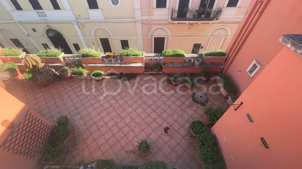 casa indipendente in vendita a Bari in zona Torre a Mare