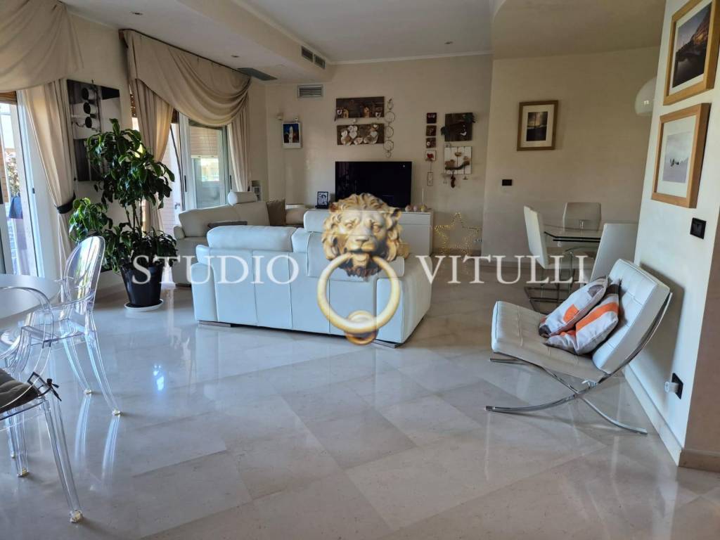 appartamento in vendita a Bari in zona Poggiofranco