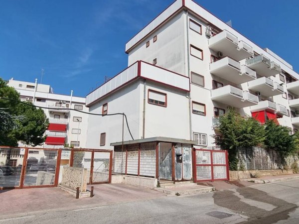 appartamento in vendita a Bari in zona Picone