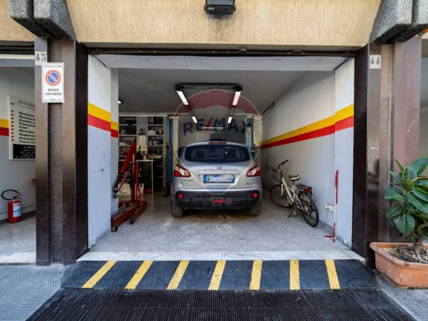 negozio in vendita a Bari in zona San Pasquale