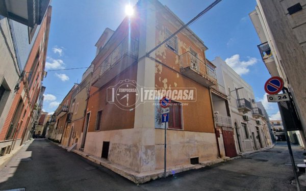 casa indipendente in vendita a Bari in zona Carbonara