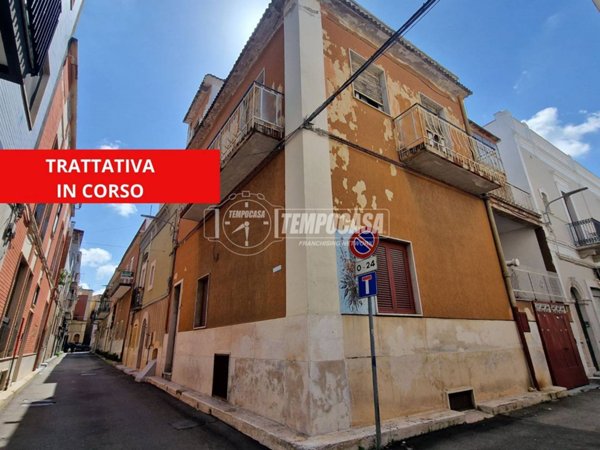 casa indipendente in vendita a Bari in zona Carbonara