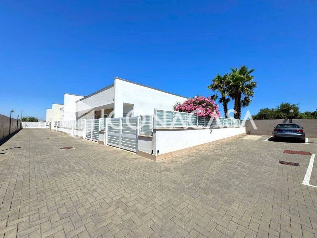 casa indipendente in vendita a Bari in zona Carbonara