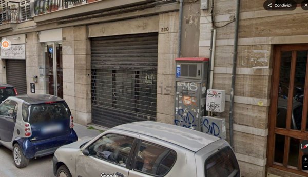 locale commerciale in vendita a Bari in zona Murat