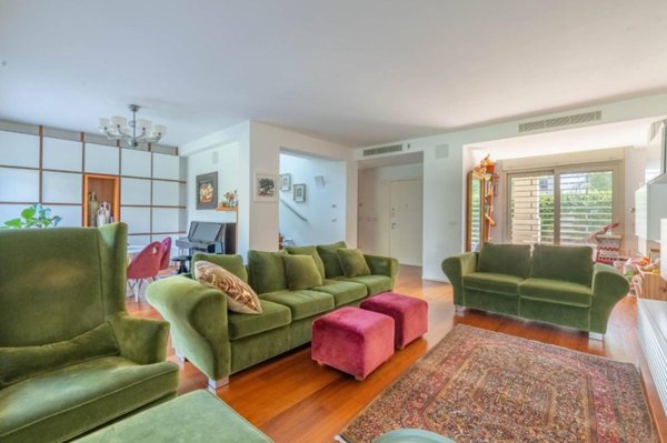 casa indipendente in vendita a Bari in zona Poggiofranco