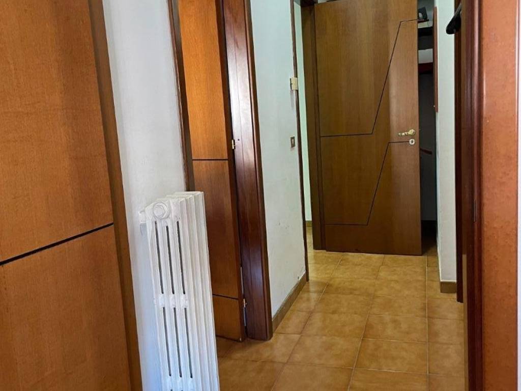 ufficio in vendita a Bari in zona Poggiofranco