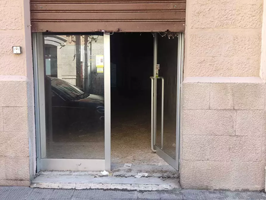 locale commerciale in vendita a Bari in zona Libertà