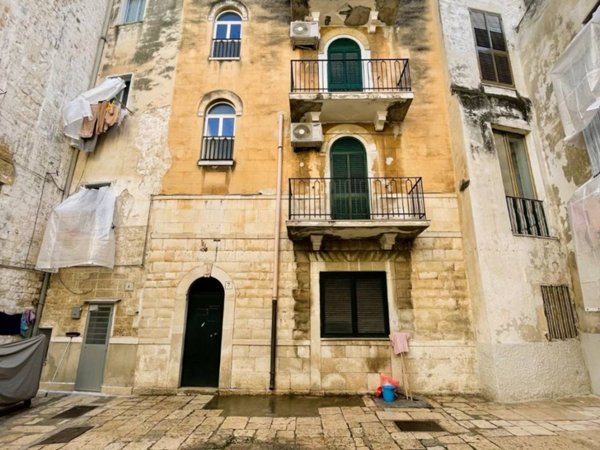 intera palazzina in vendita a Bari in zona Madonnella