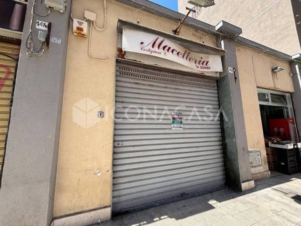 negozio in vendita a Bari in zona Madonnella
