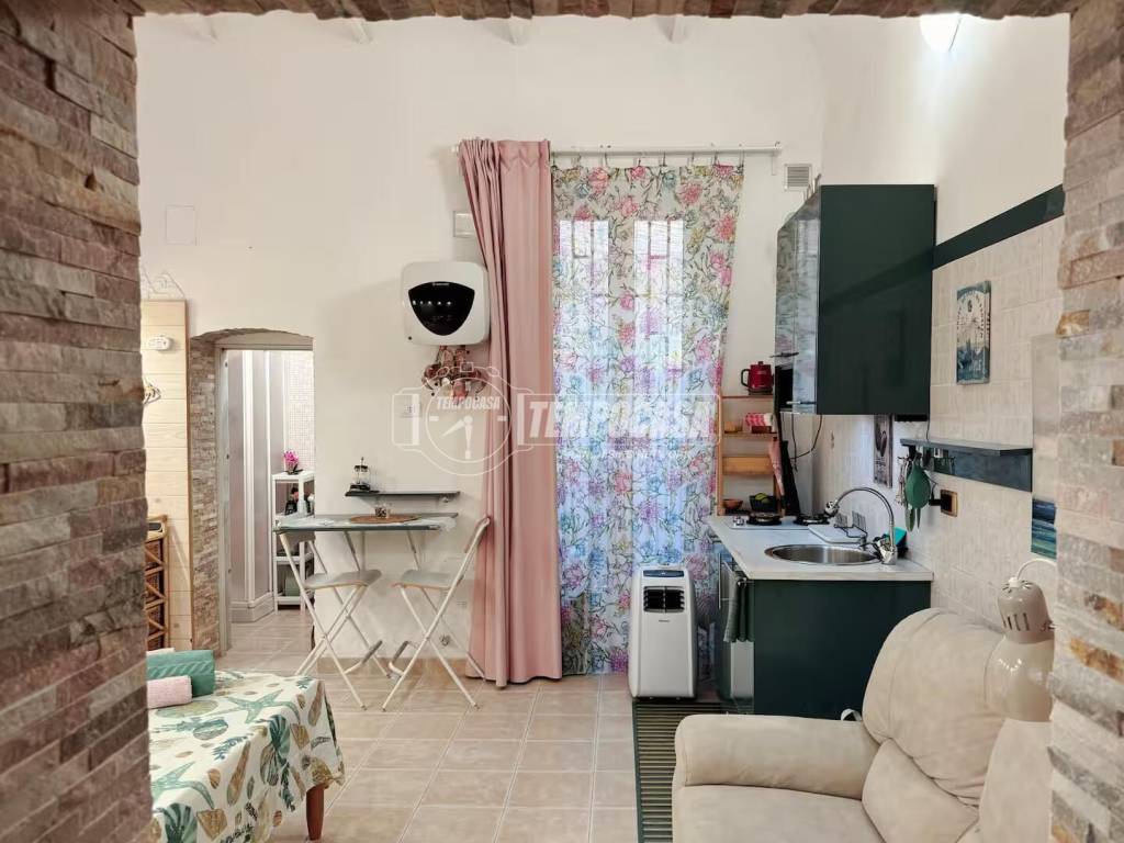 appartamento in vendita a Bari in zona Madonnella