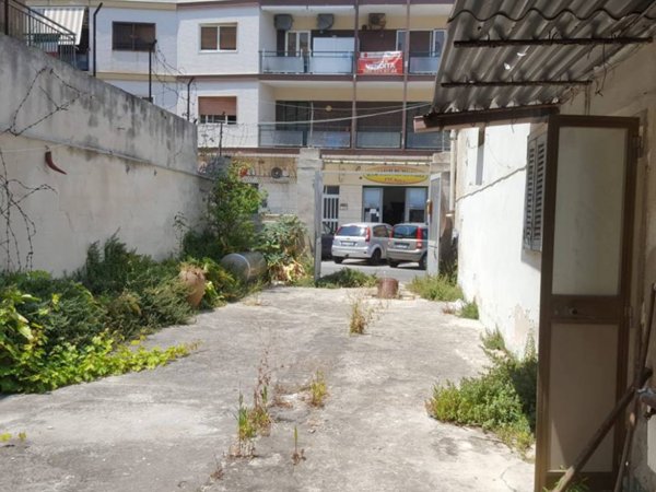casa indipendente in vendita a Bari in zona San Girolamo