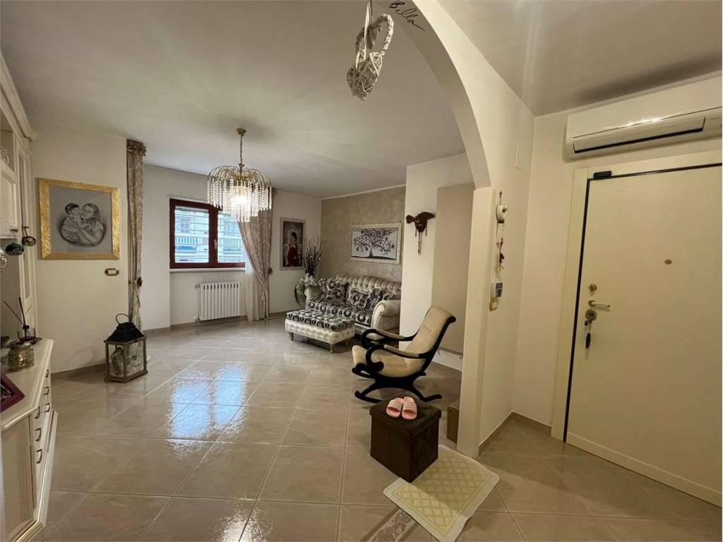 appartamento in vendita a Bari in zona Torre a Mare