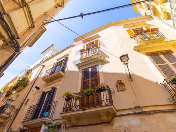 appartamento in vendita a Bari in zona Città Vecchia