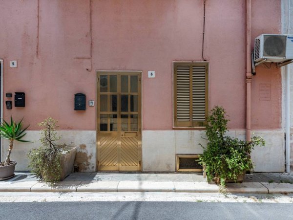 appartamento in vendita a Bari in zona Loseto