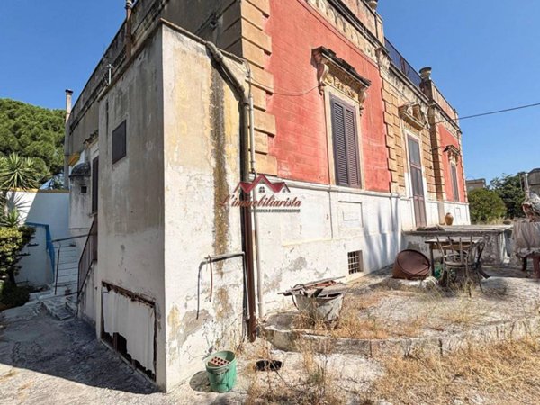 casa indipendente in vendita a Bari in zona Carbonara