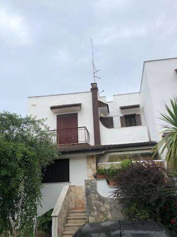casa indipendente in vendita a Bari in zona Palese/Macchie
