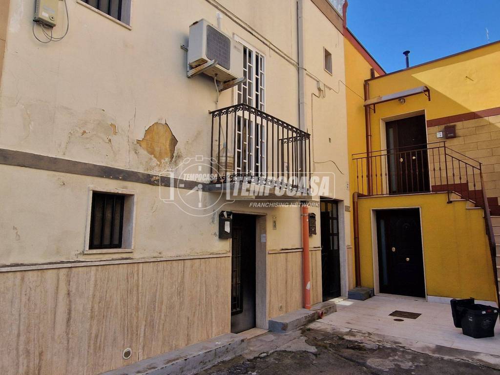 casa indipendente in vendita a Bari in zona Carbonara