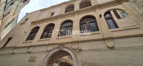 appartamento in vendita a Bari in zona Città Vecchia