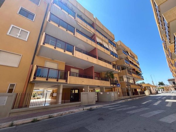 appartamento in vendita a Bari in zona Loseto