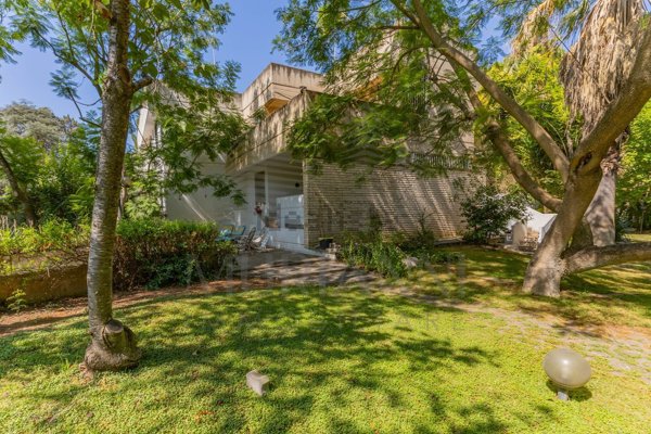 casa indipendente in vendita a Bari in zona Carbonara