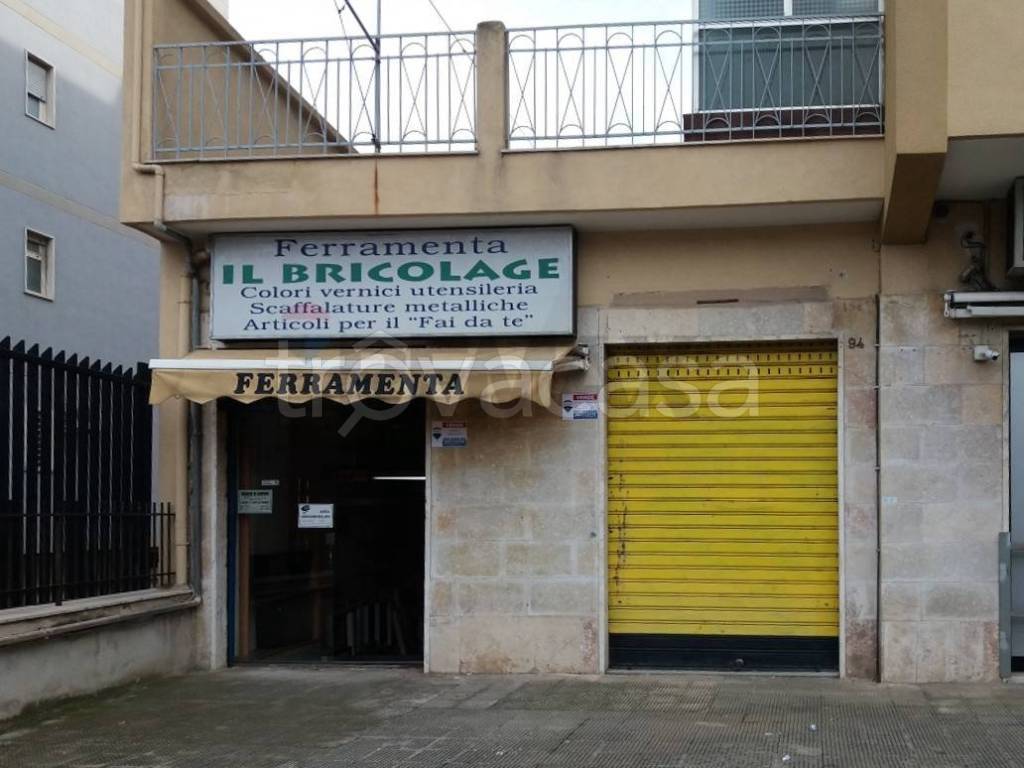 negozio in vendita a Bari in zona Poggiofranco