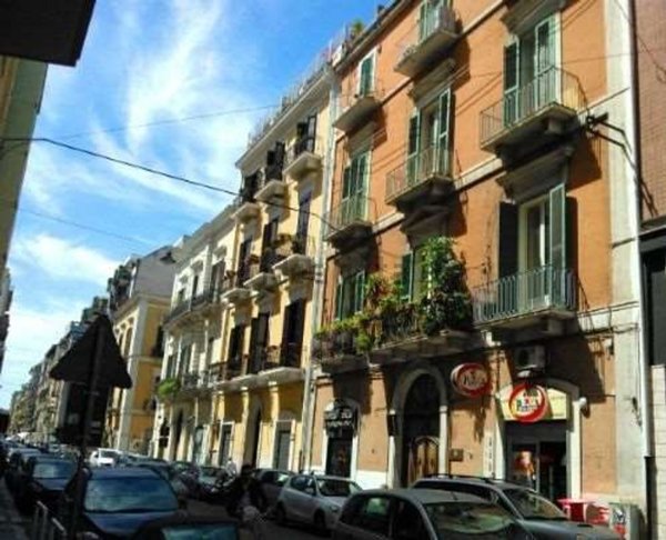 locale commerciale in vendita a Bari in zona Murat