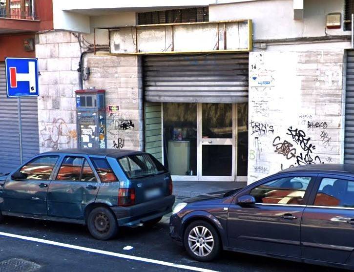 negozio in vendita a Bari in zona Palese/Macchie