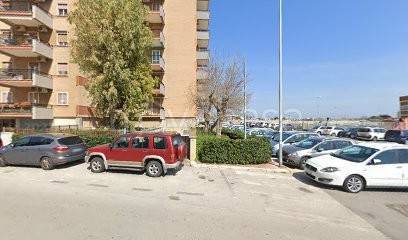 negozio in vendita a Bari in zona Japigia