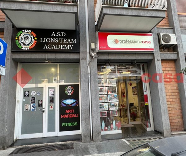 locale commerciale in vendita a Bari