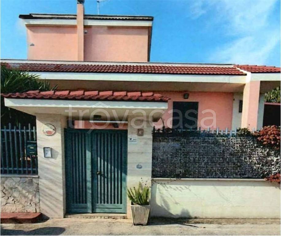 casa indipendente in vendita a Bari in zona Carbonara