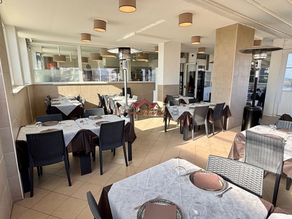 negozio in vendita a Bari in zona Japigia