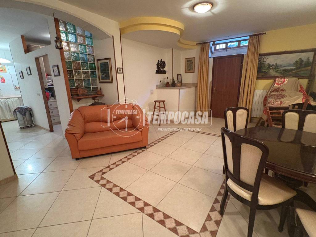 casa indipendente in vendita a Bari in zona Ceglie del Campo