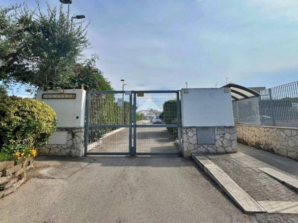 casa indipendente in vendita a Bari in zona Japigia