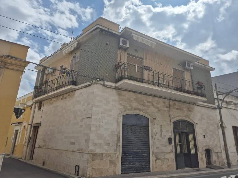 casa indipendente in vendita a Bari in zona Ceglie del Campo