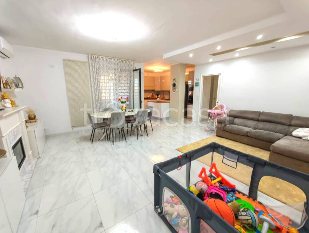 appartamento in vendita a Bari in zona Palese/Macchie