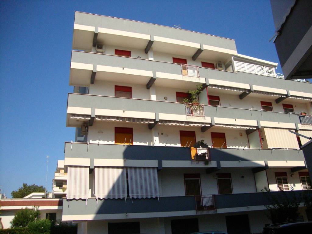 appartamento in vendita a Bari in zona Palese/Macchie