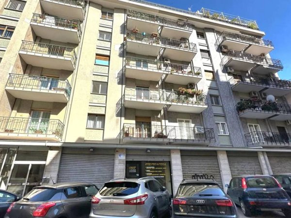 negozio in vendita a Bari in zona Madonnella