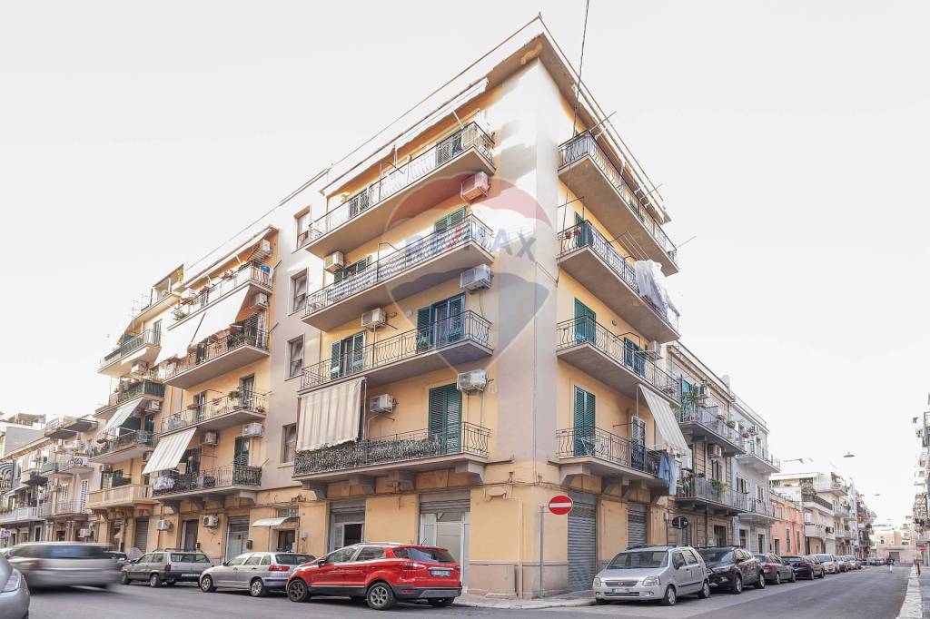 appartamento in vendita a Bari in zona Carrassi