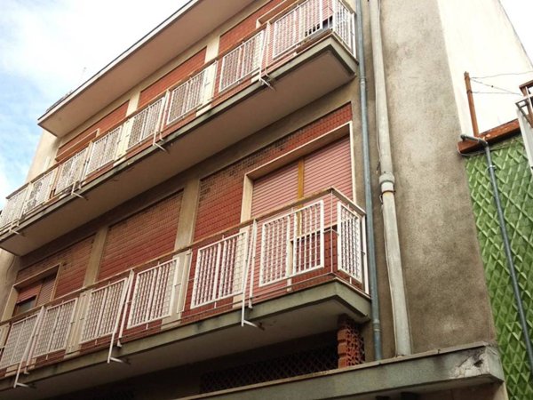 intera palazzina in vendita a Bari in zona Ceglie del Campo