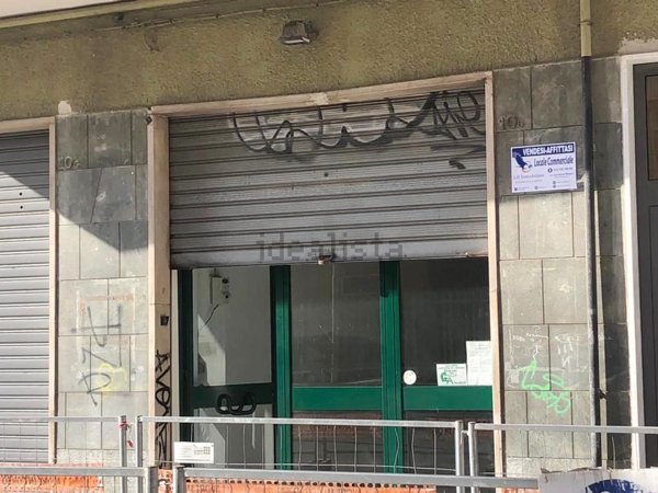 locale commerciale in vendita a Bari in zona Japigia